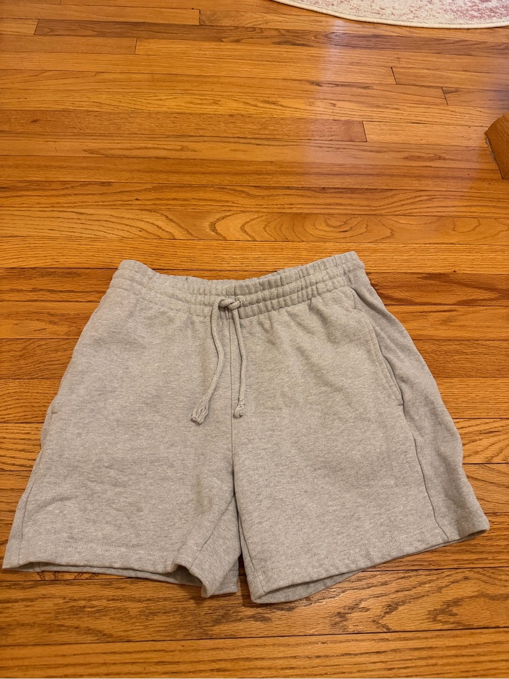 Aritzia TNA Extra Fleece Boyfriend Sweat Shorts Gray Size Small